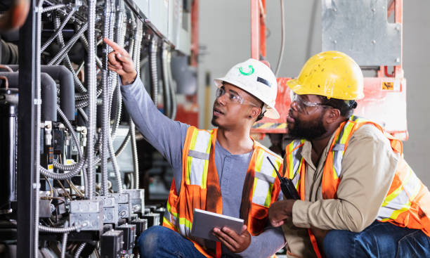 Best Circuit Breaker Repair  in Green Oaks, IL